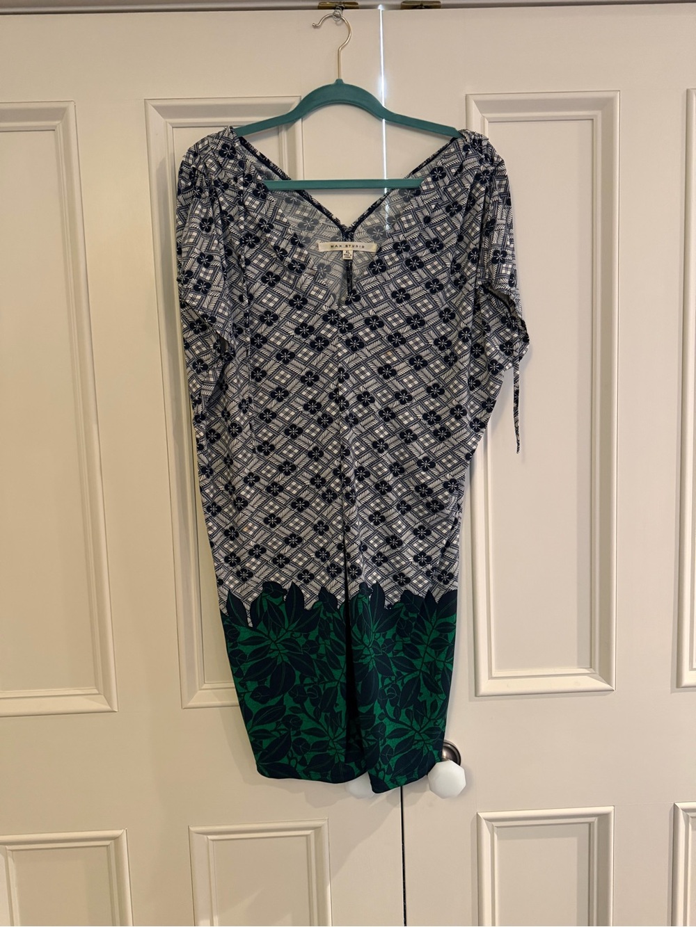Max Studio Blue & Green Patterned Knee-Length Dress